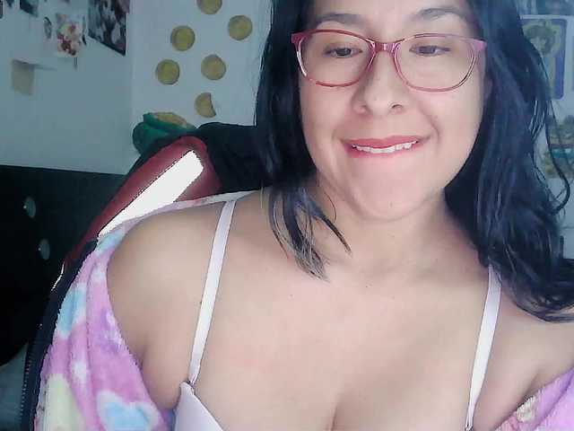 Malishka19 live webcam show