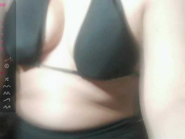 Malishka19 live cam on BongaCams