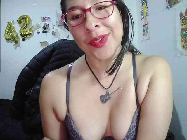 Malishka19 webcam