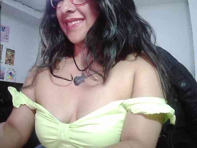 Malishka19 webcam
