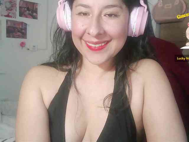Malishka19 webcam