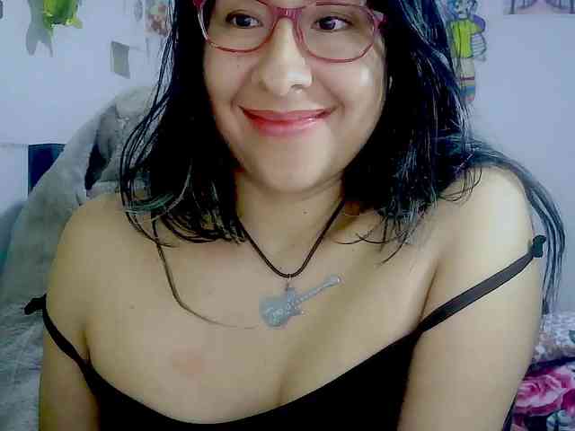 Malishka19 webcam