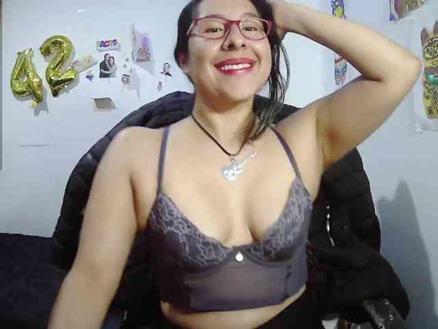 Malishka19 webcam