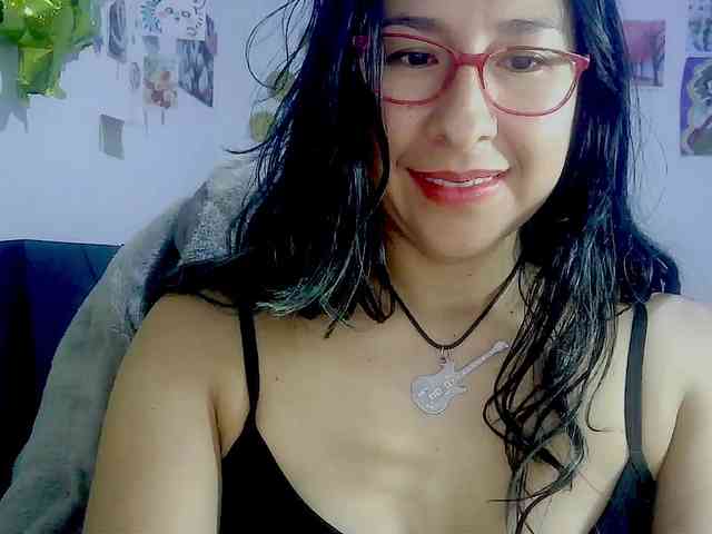 Malishka19 webcam