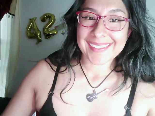 Malishka19 webcam