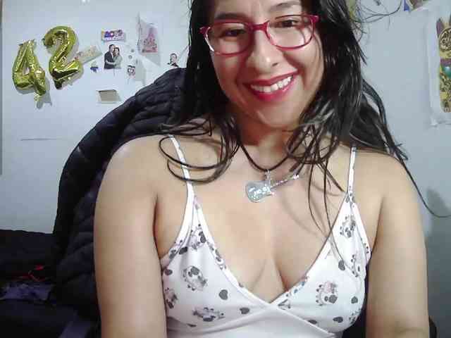 Malishka19 webcam