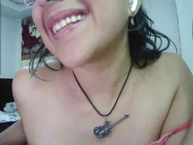 Malishka19 webcam