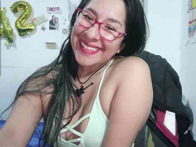 Malishka19 webcam
