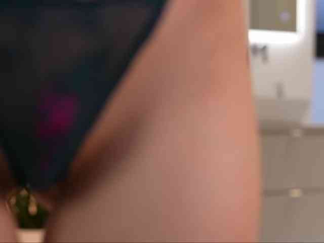 DorisCream webcam