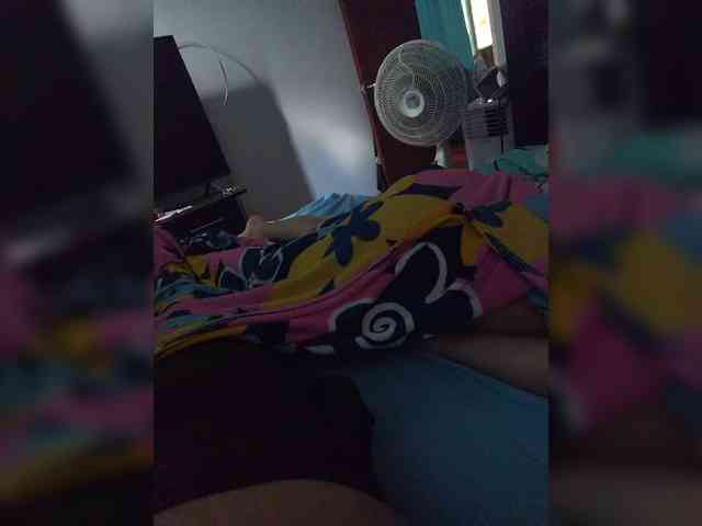 Violeta-1816 webcam