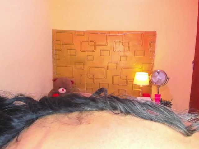 JuliaHaye live cam on BongaCams