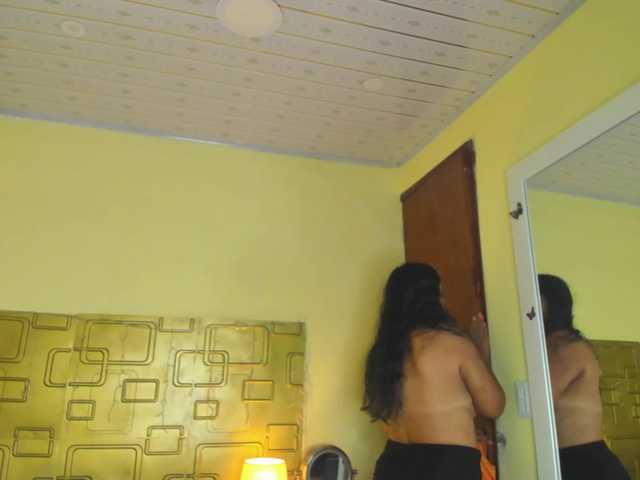 JuliaHaye live cam on BongaCams