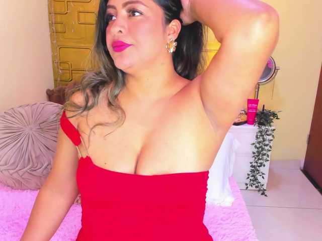 JuliaHaye's BongaCams show and profile