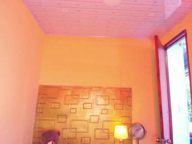 JuliaHaye live cam on BongaCams