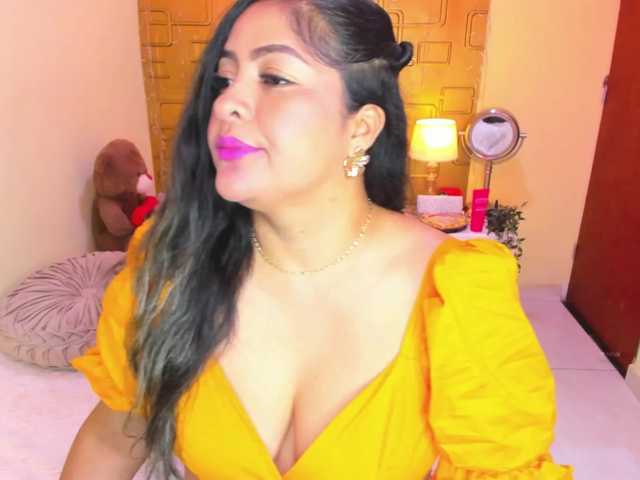 JuliaHaye live webcam show