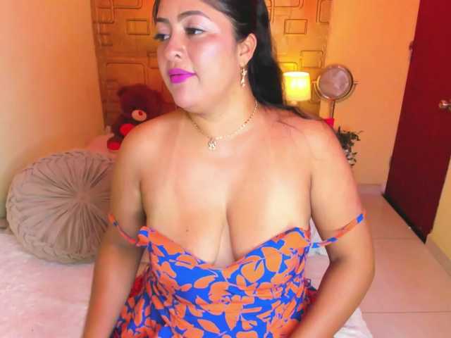 JuliaHaye live webcam show