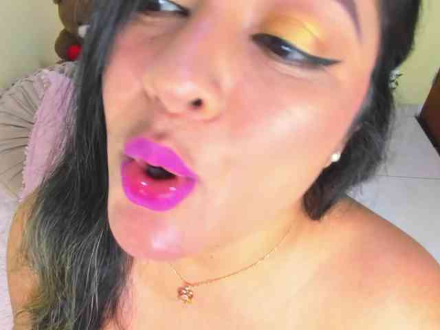 JuliaHaye webcam