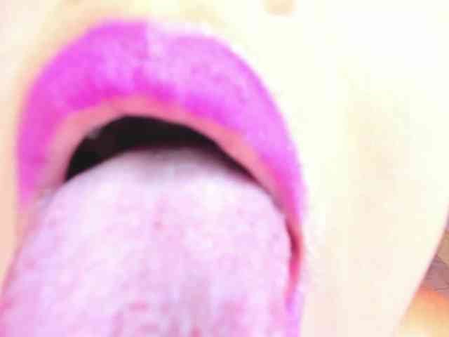 JuliaHaye Live Webcam on BongaCams