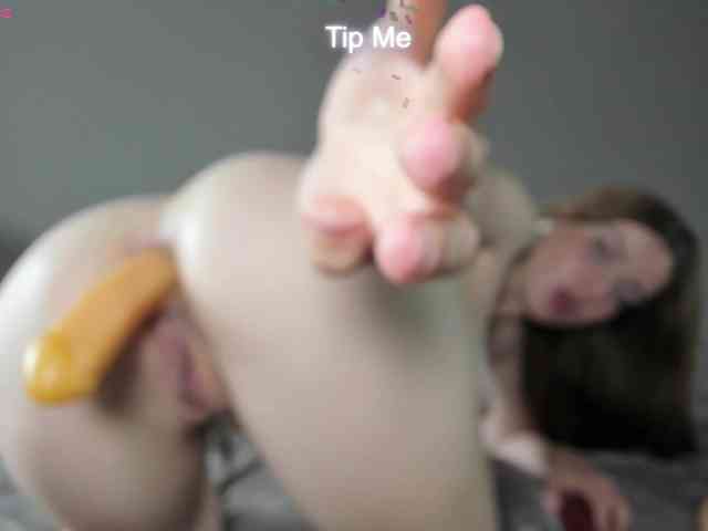 MonicaRosy webcam