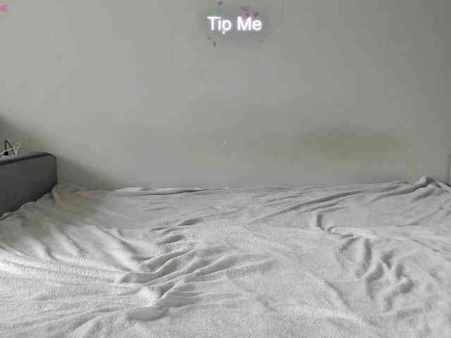MonicaRosy webcam