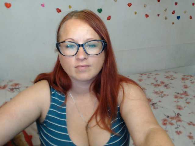 Lilia4joy live cam on BongaCams