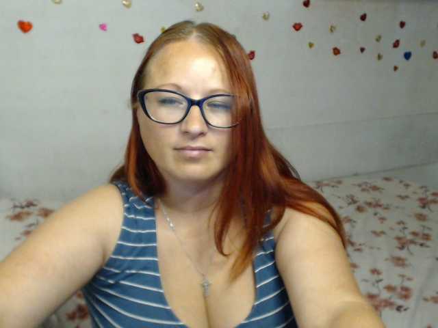 Lilia4joy live cam on BongaCams