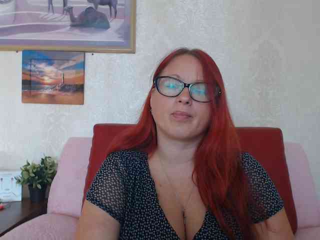 Lilia4joy webcam