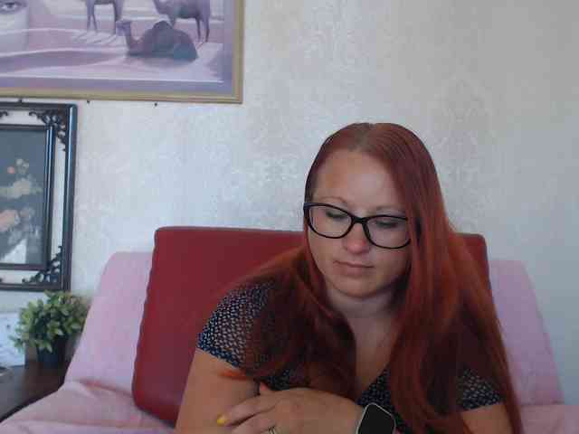Lilia4joy webcam