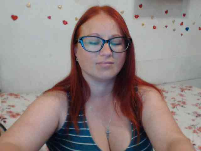 Lilia4joy webcam