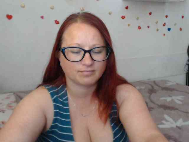 Lilia4joy webcam
