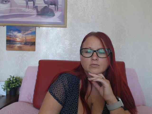Lilia4joy webcam