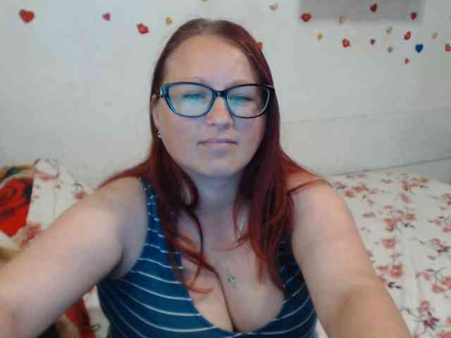 Lilia4joy webcam