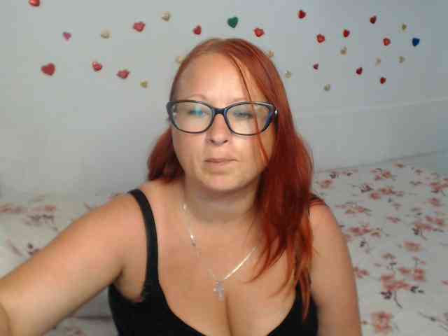 Lilia4joy webcam