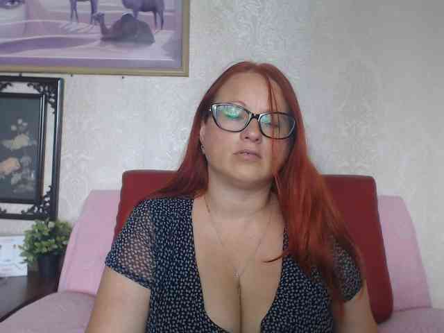 Lilia4joy webcam