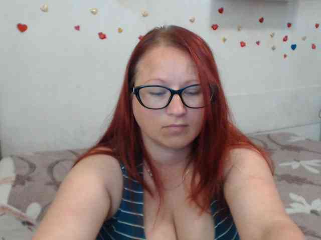 Lilia4joy webcam