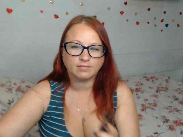 Lilia4joy webcam