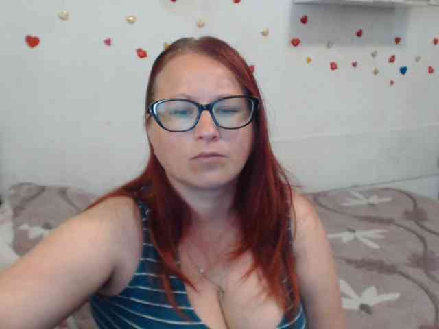 Lilia4joy webcam
