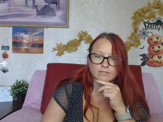 Lilia4joy webcam