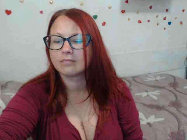 Lilia4joy webcam