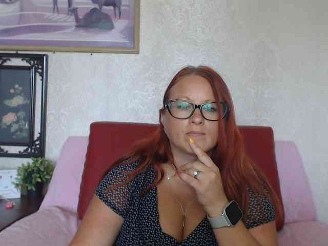 Lilia4joy webcam