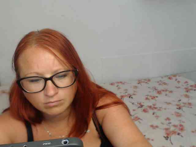 Lilia4joy webcam