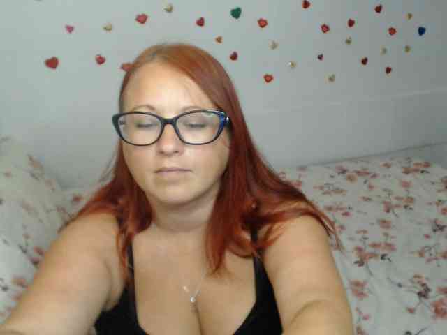 Lilia4joy webcam