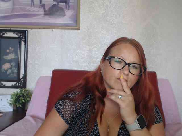 Lilia4joy webcam