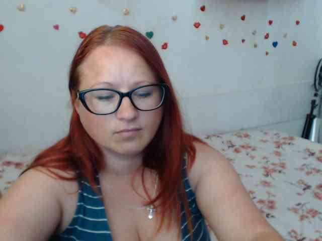 Lilia4joy webcam