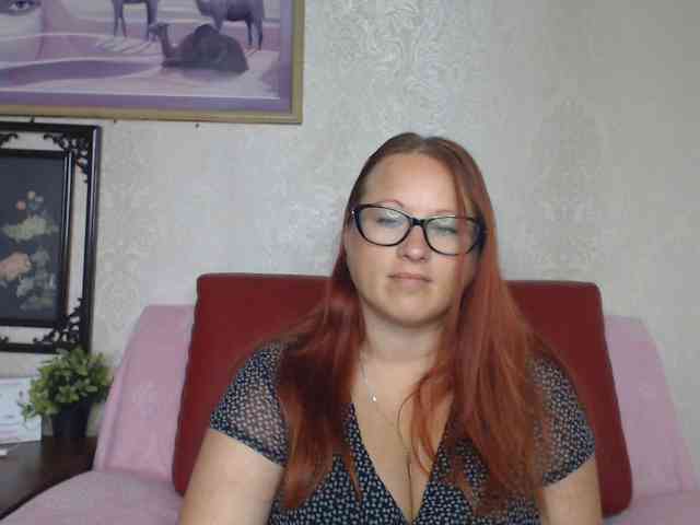 Lilia4joy webcam
