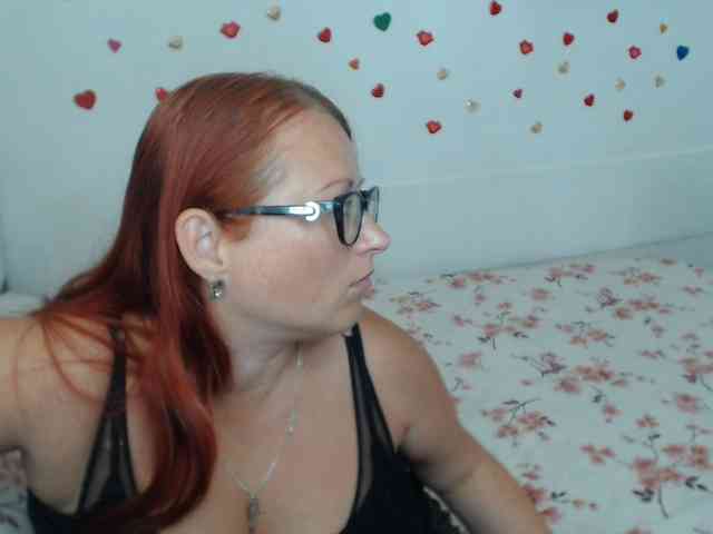 Lilia4joy webcam