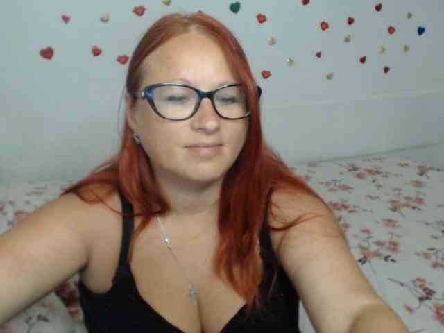Lilia4joy webcam