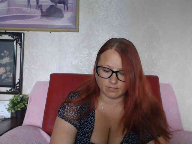 Lilia4joy webcam
