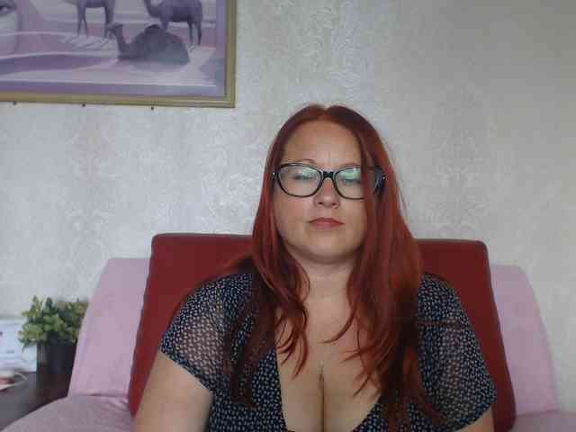 Lilia4joy webcam