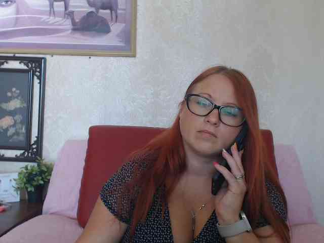 Lilia4joy webcam
